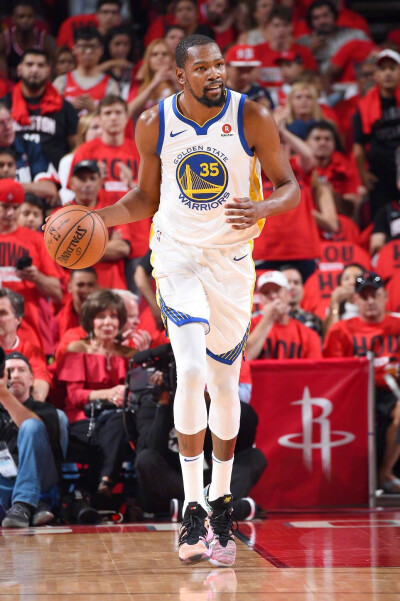 许多球评人 许多球评人